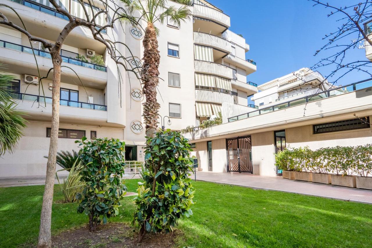 Grazia Attic Apartment With Terrace Trani Exterior foto