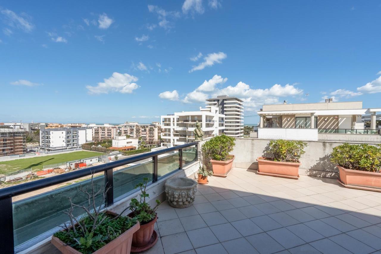 Grazia Attic Apartment With Terrace Trani Exterior foto