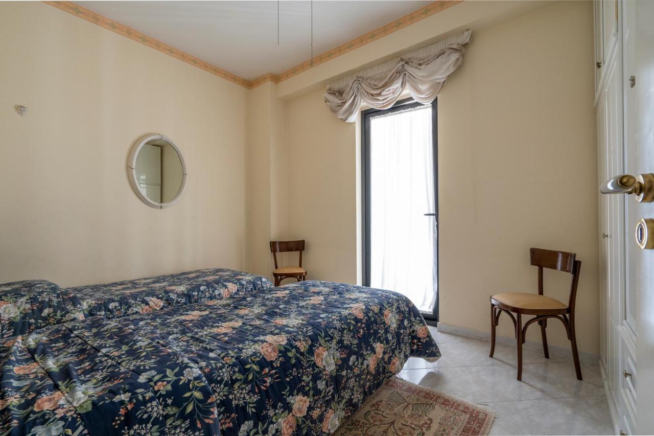 Grazia Attic Apartment With Terrace Trani Exterior foto